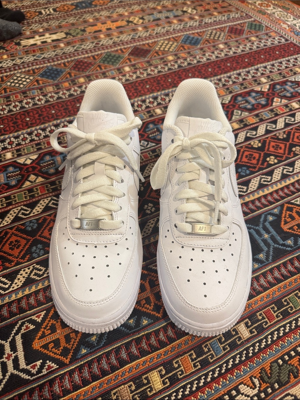 Nike Women’s White Low-Top Leather Sneakers Air Force ones